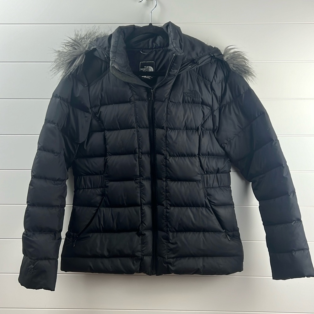 Women’s size Large north face Gotham down jacket 550 fill black faux fur hood